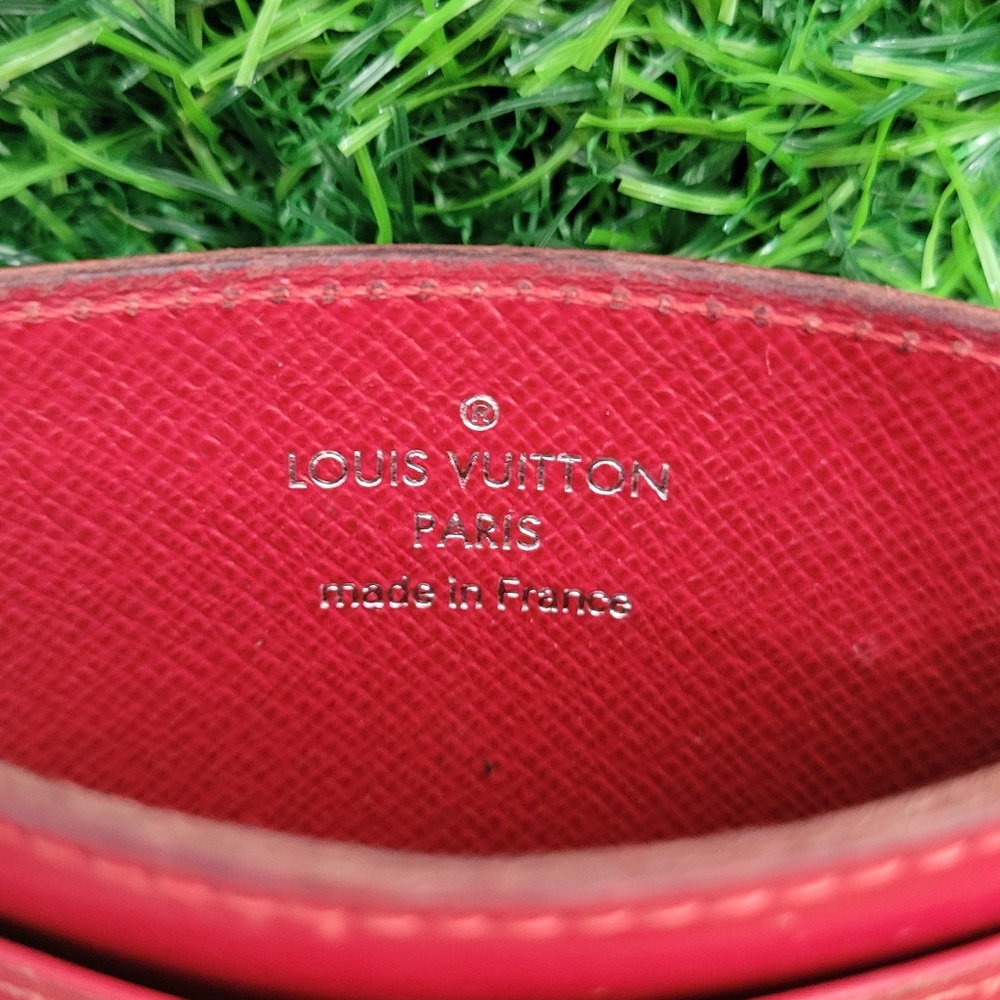 Louis Vuitton Epi Card Holder - Picture 14 of 16